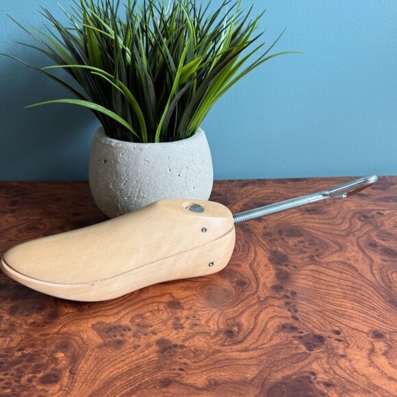 Vintage Womens Wide FootFitter Vamp and Instep Stretcher Wide Medium Fits 8-9.5 - Picture 1 of 9